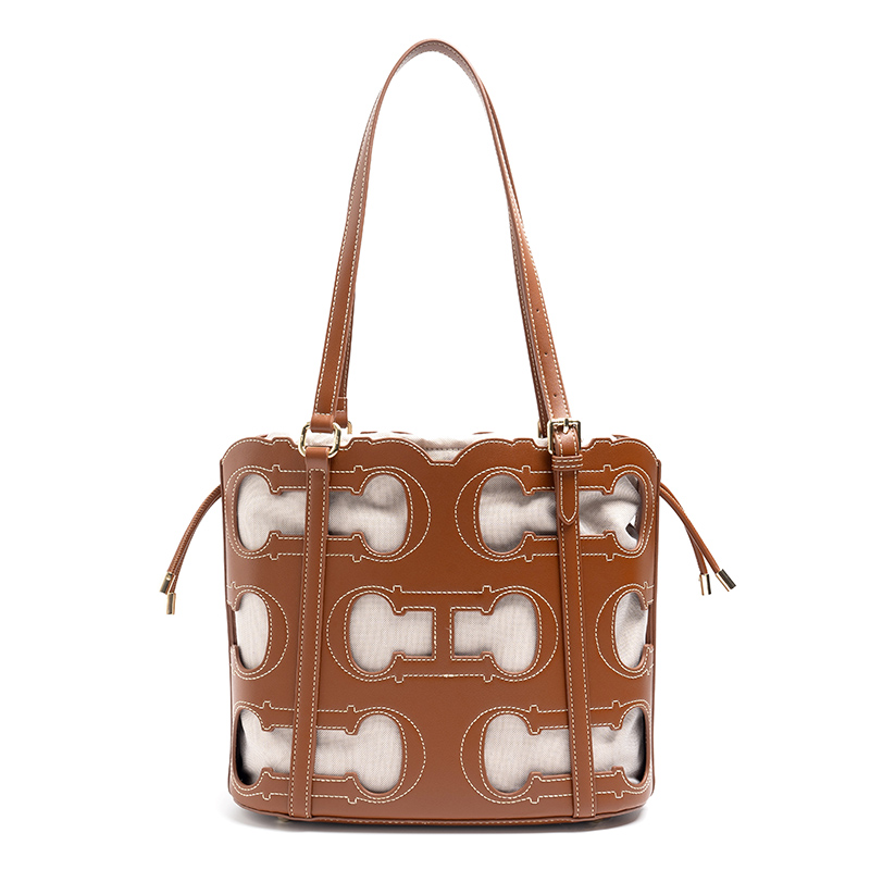 CH Tote Bag Cutout Logo  Large - Luxury Bags No Logo ulasan dan harga