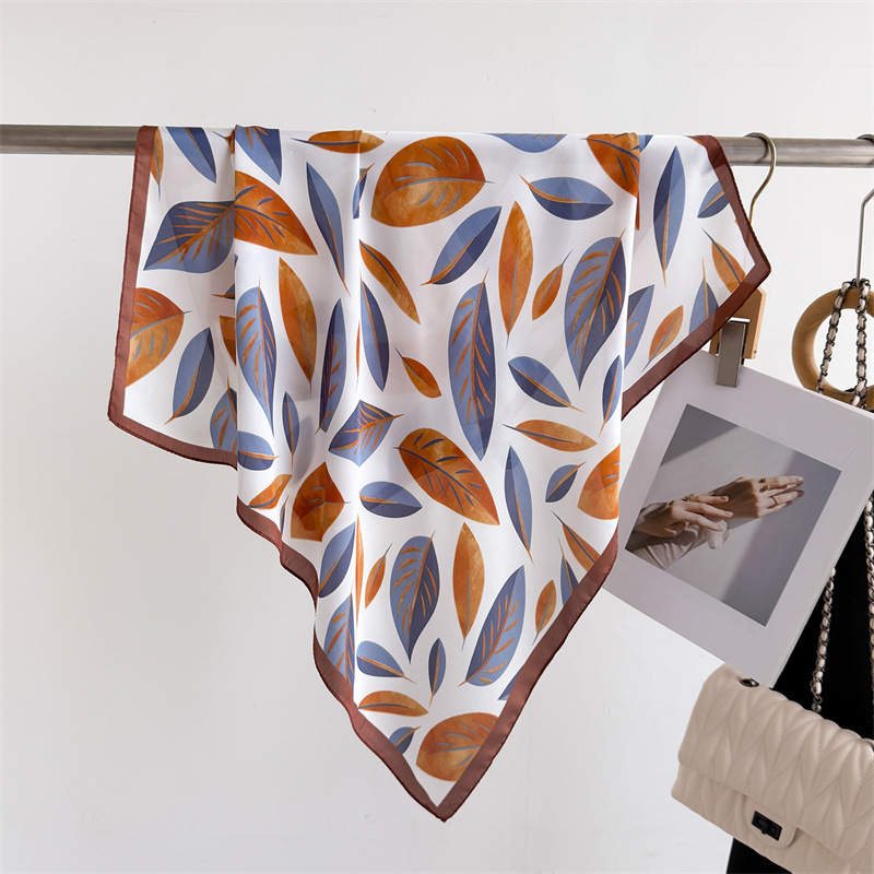 Luxury Brand Print 70cm Square - Luxury Bags Trending ulasan dan harga